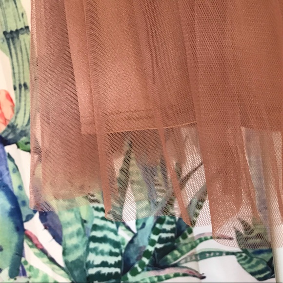 Shiny Spring Dress - Picture 6 of 7